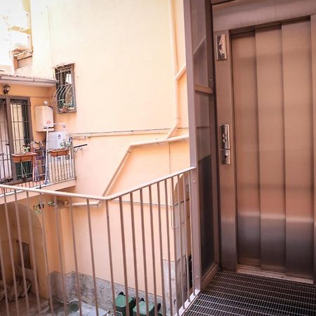 Petramare Charming House Διαμέρισμα Σαλέρνο Εξωτερικό φωτογραφία